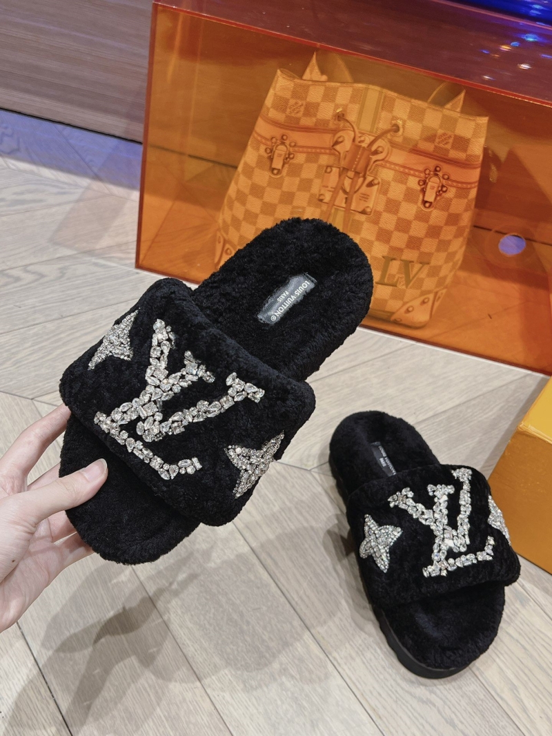 Louis Vuitton Slippers